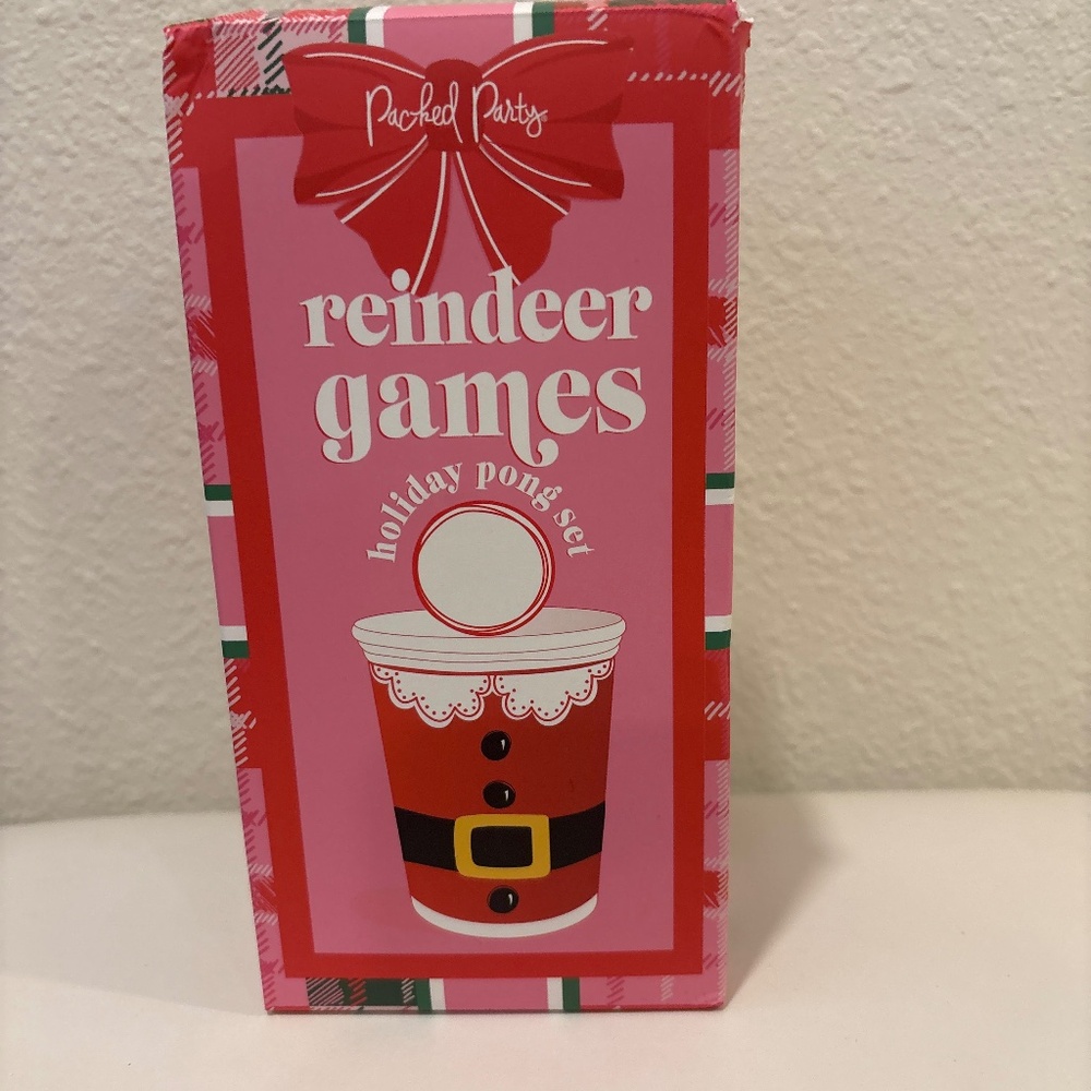 Packed party pong party game
